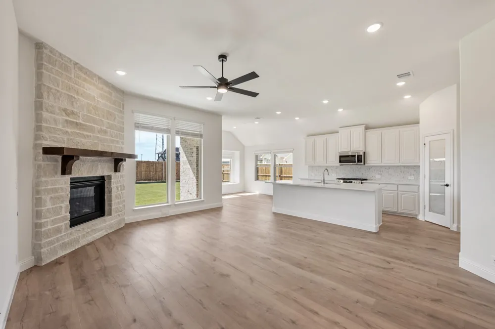 200 Sweetwater Drive Commerce, TX 75428