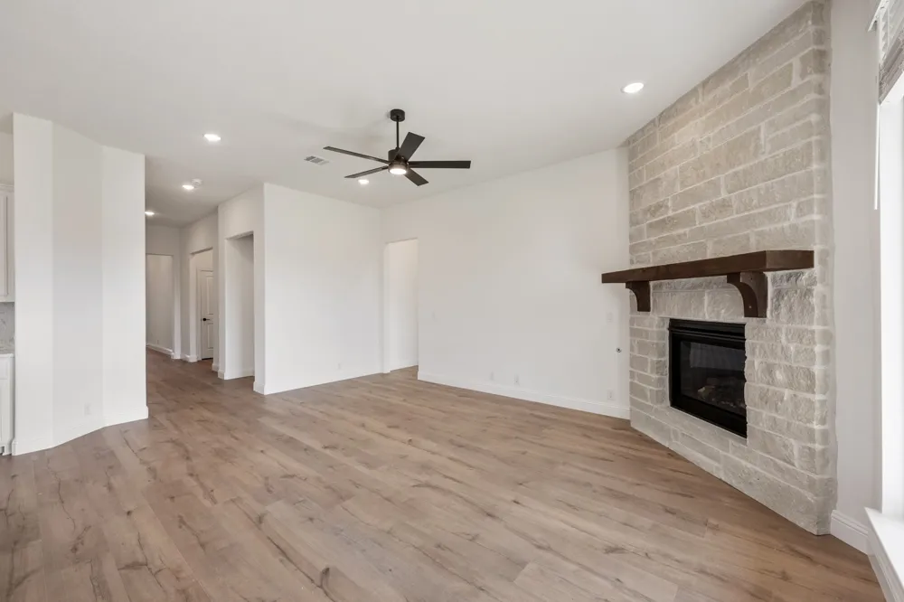 200 Sweetwater Drive Commerce, TX 75428