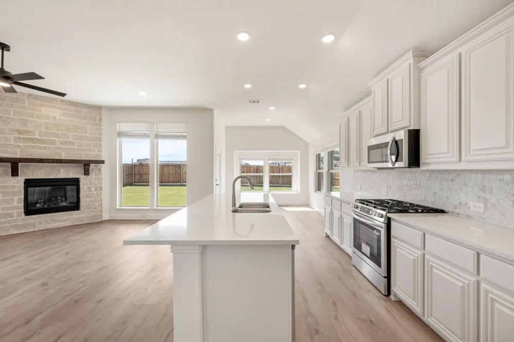 200 Sweetwater Drive Commerce, TX 75428