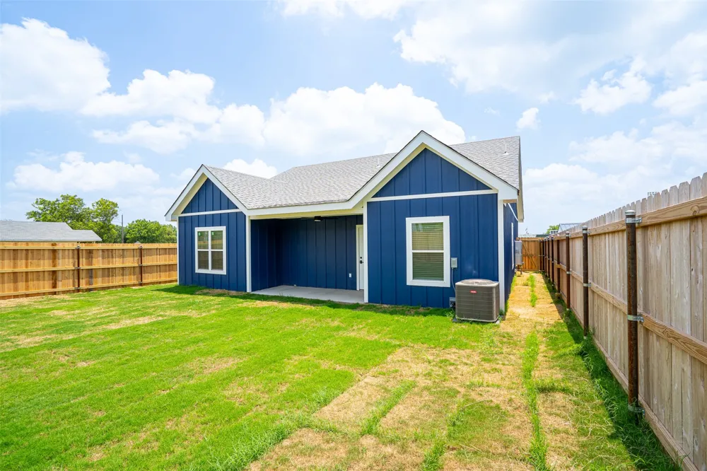 710 N Post Oak Street Dublin, TX 76446