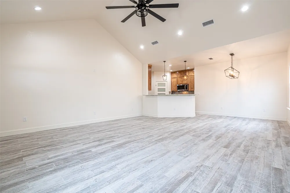 710 N Post Oak Street Dublin, TX 76446