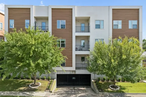 5710 Mccommas Boulevard #101