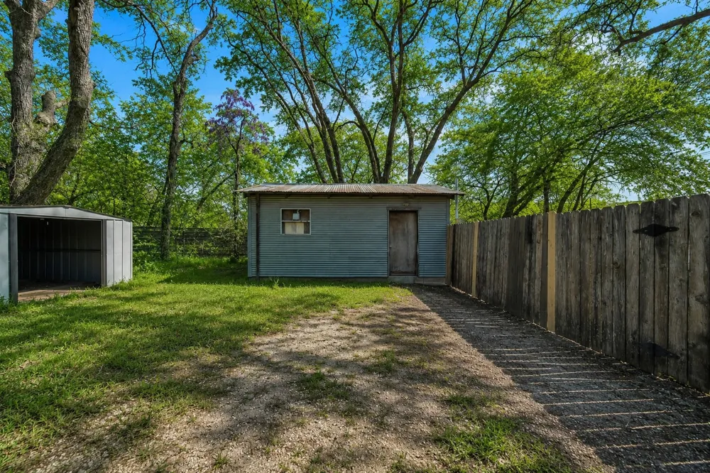 600 Mill Street Bowie, TX 76230