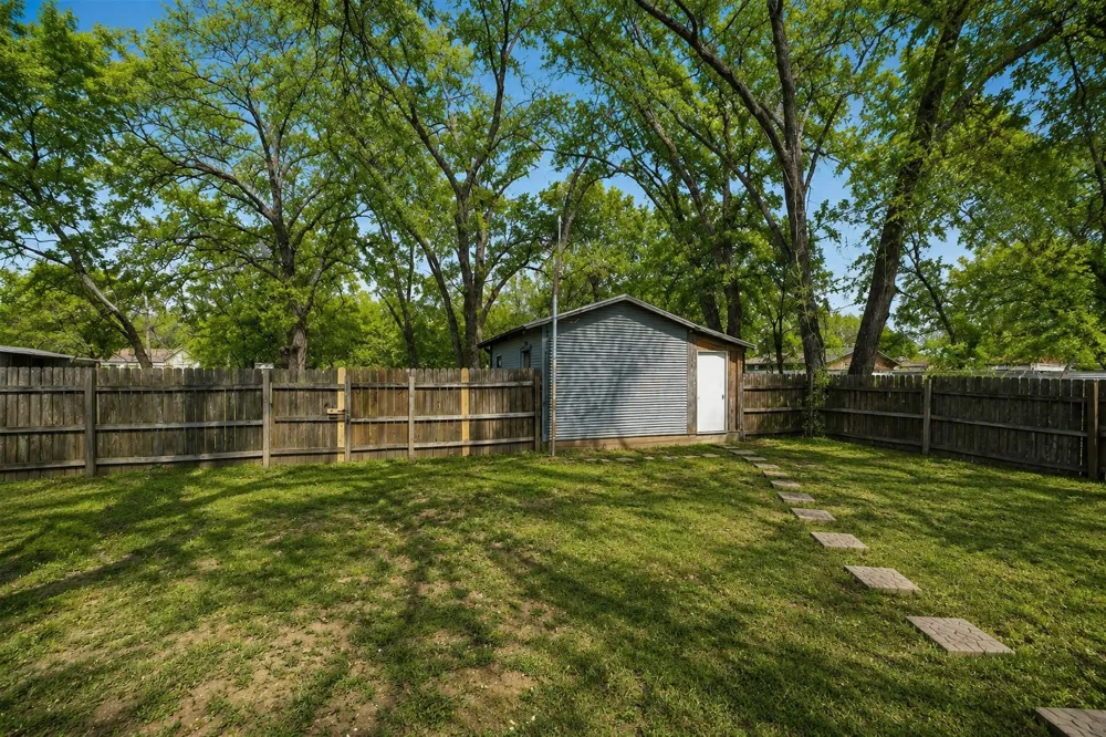 600 Mill Street Bowie, TX 76230