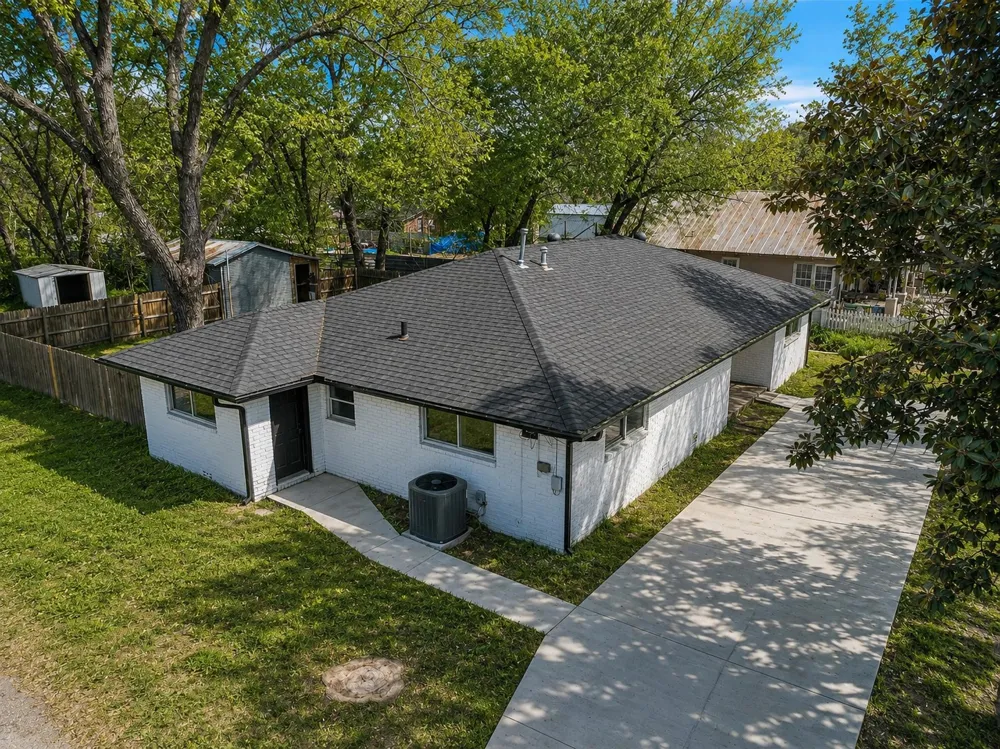 600 Mill Street Bowie, TX 76230