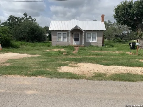 502 Bowman Ave