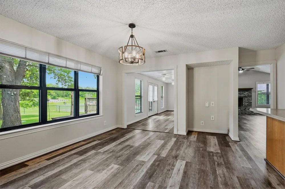 1344 Kiowa Drive E Lake Kiowa, TX 76240