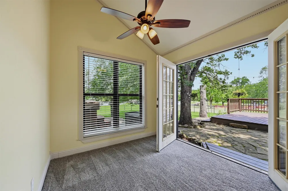 1344 Kiowa Drive E Lake Kiowa, TX 76240
