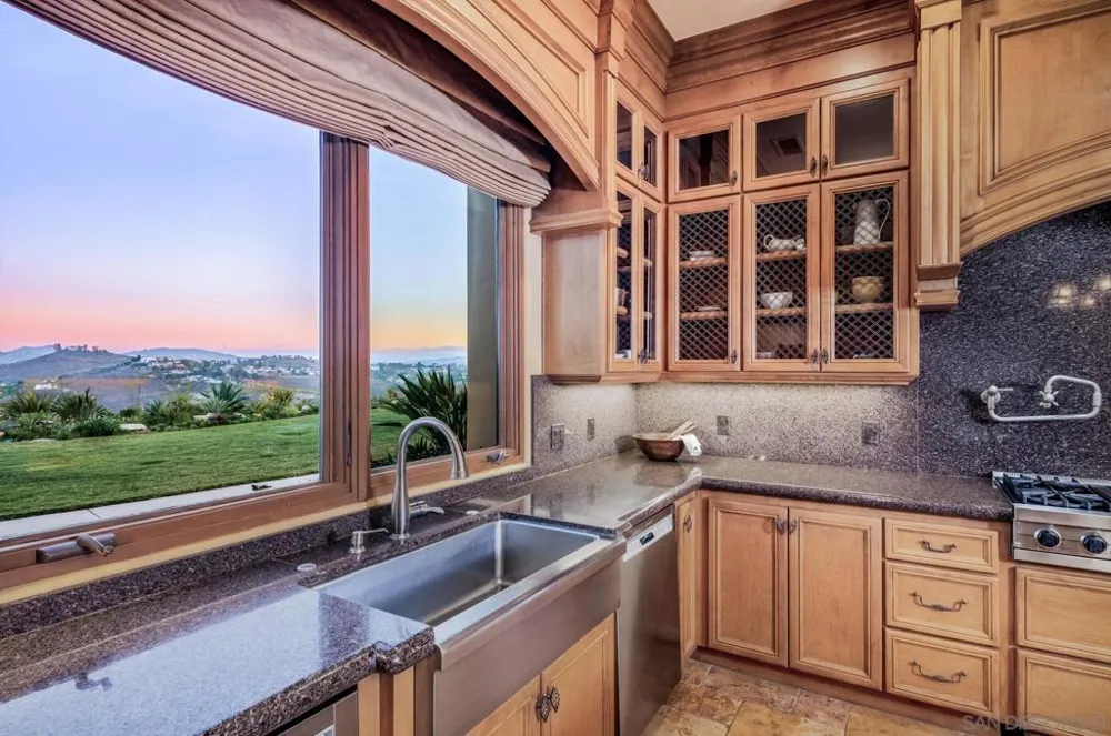 14155 Bryce Point Poway, CA 92064