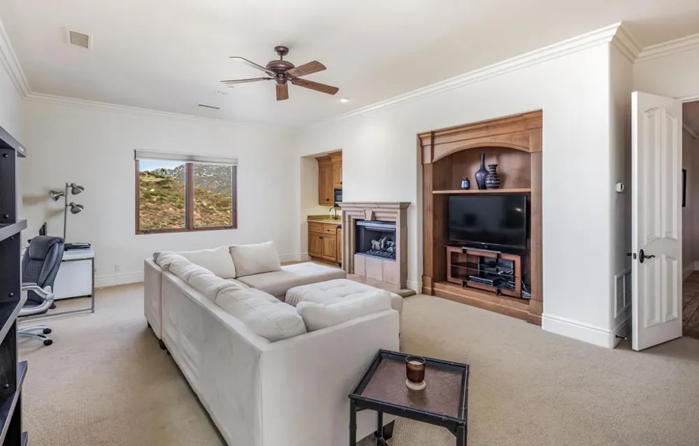 14155 Bryce Point Poway, CA 92064
