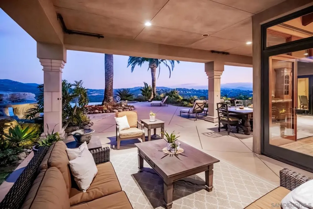 14155 Bryce Point Poway, CA 92064