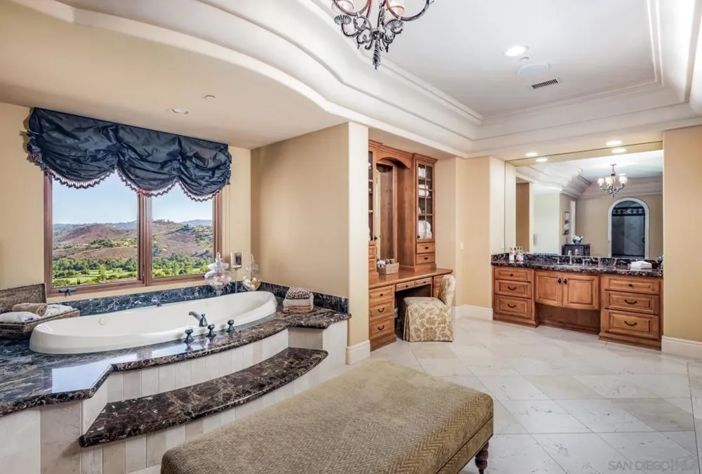 14155 Bryce Point Poway, CA 92064