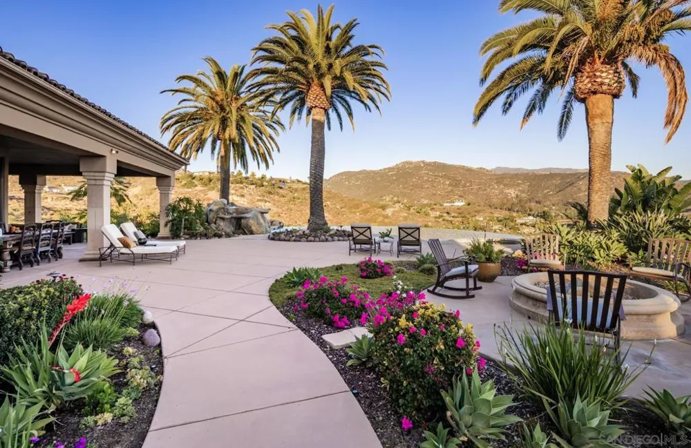 14155 Bryce Point Poway, CA 92064