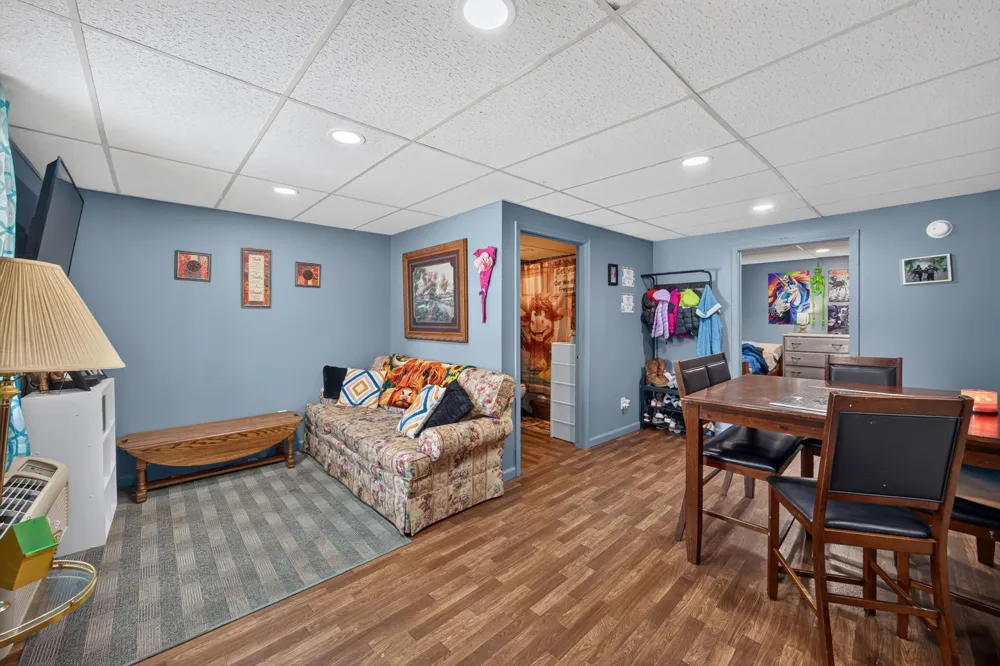 11279 Nashville Hwy Baxter, TN 38544