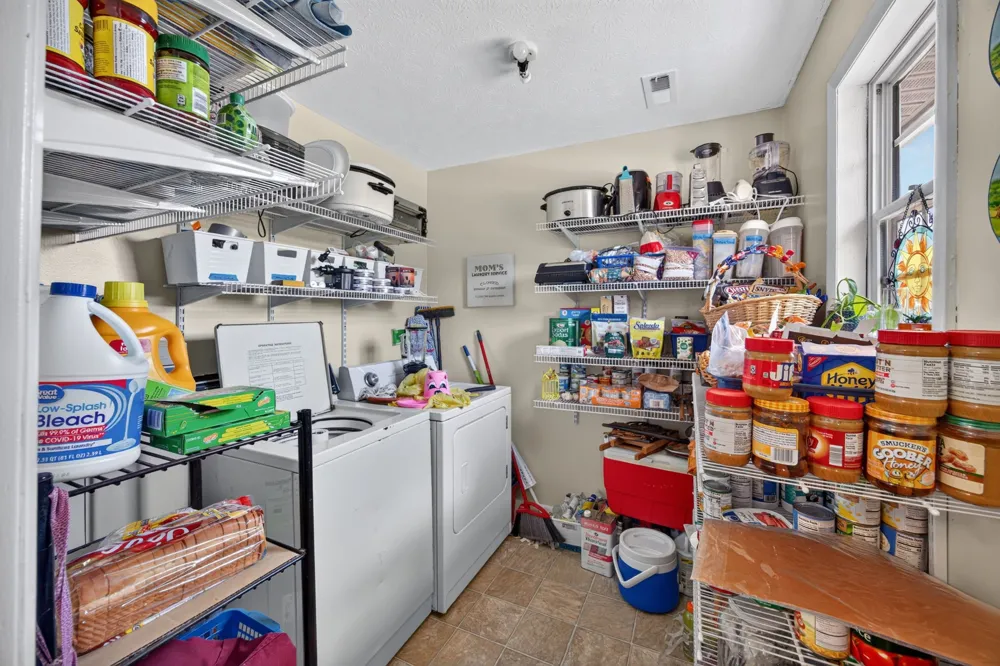 11279 Nashville Hwy Baxter, TN 38544