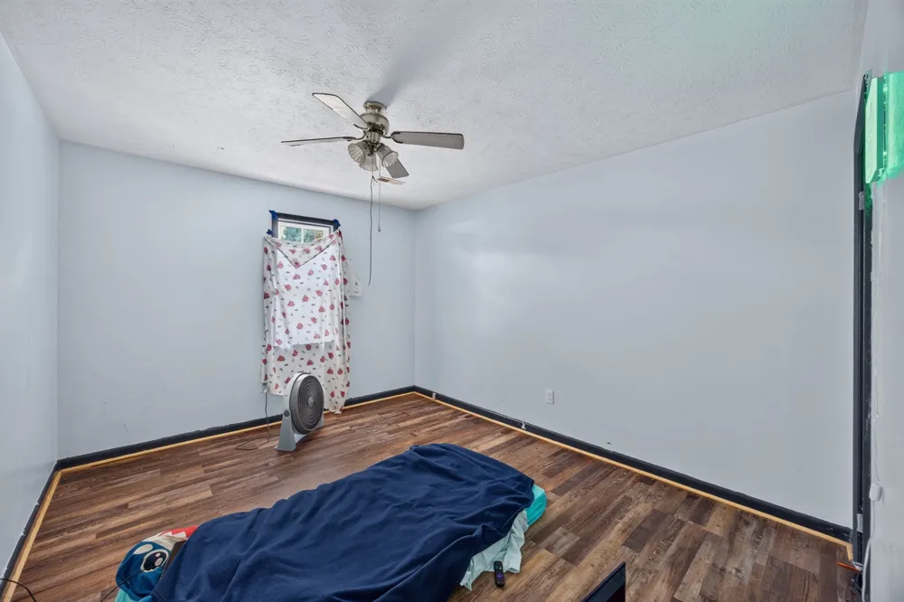 11279 Nashville Hwy Baxter, TN 38544