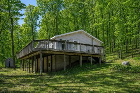 11153 Center Road