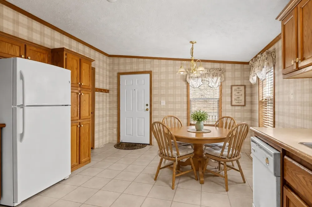 11153 Center Road Peninsula Township, MI 49686