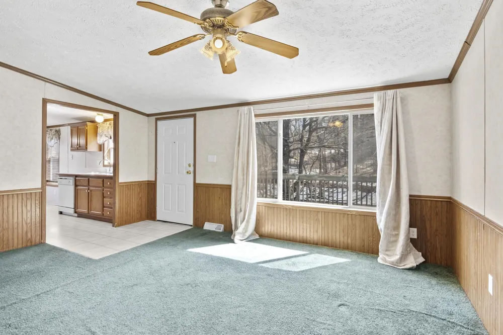 11153 Center Road Peninsula Township, MI 49686
