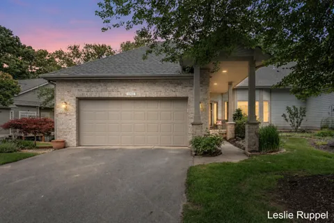 1712 Big Timber Court NE