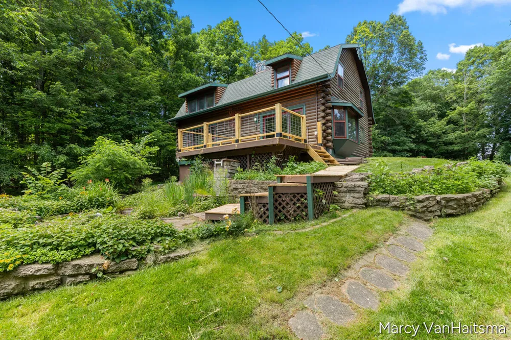5837 Warner Street Allendale Charter Township, MI 49401