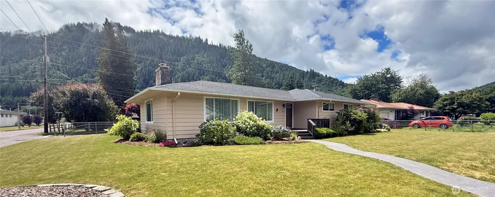 301 Temple Avenue Morton, WA 98356