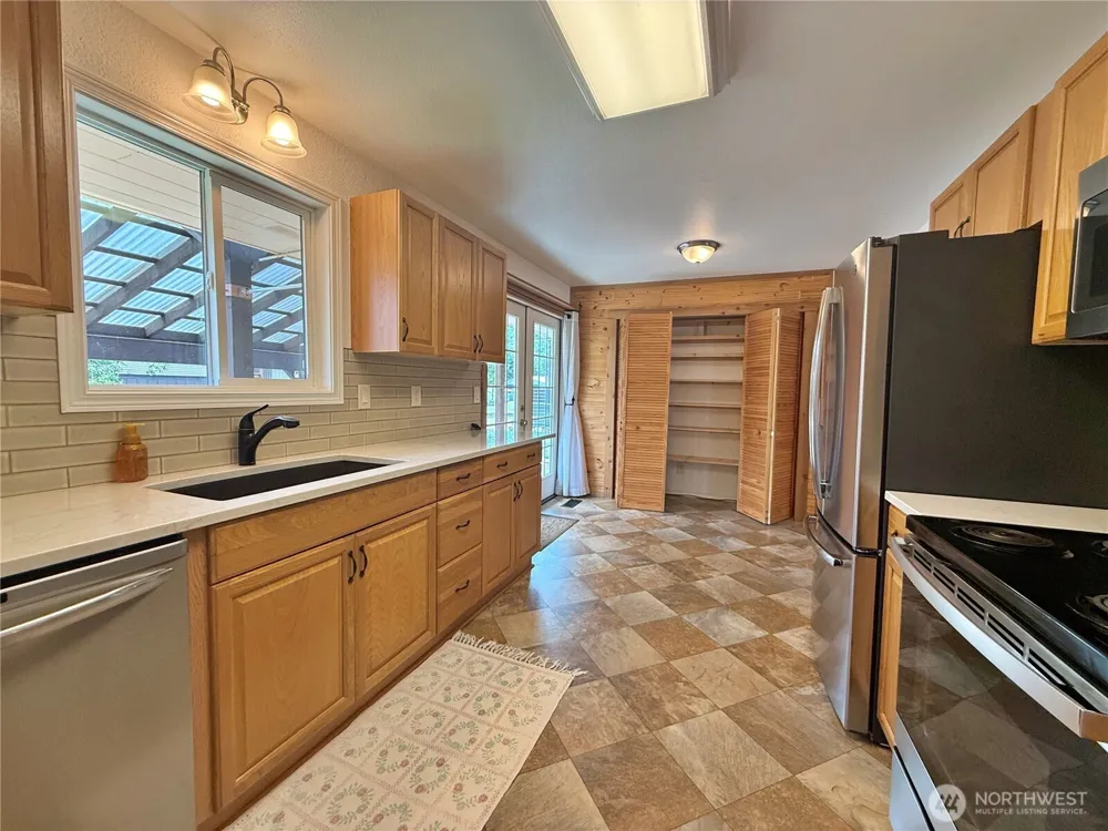 301 Temple Avenue Morton, WA 98356