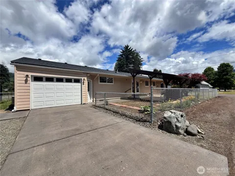 301 Temple Avenue
