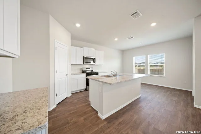 15638 Clove Spice Way Von Ormy, TX 78073