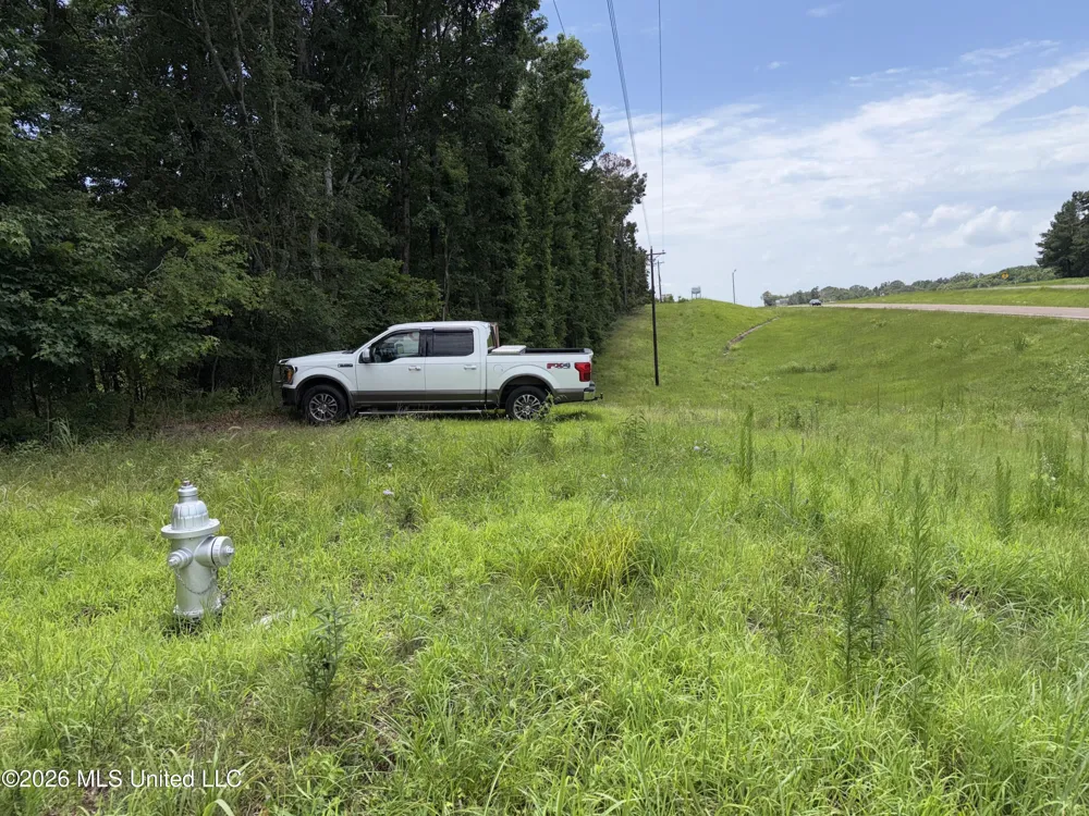 19576 Mississippi 6 Batesville, MS 38606