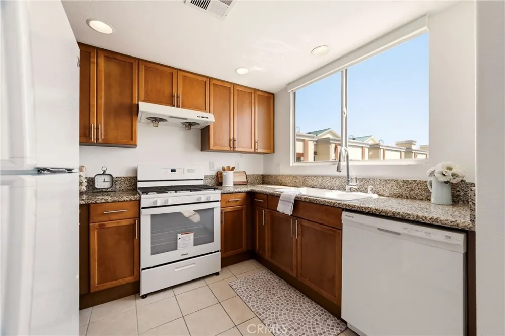 580 W Main Street #302 Alhambra, CA 91801