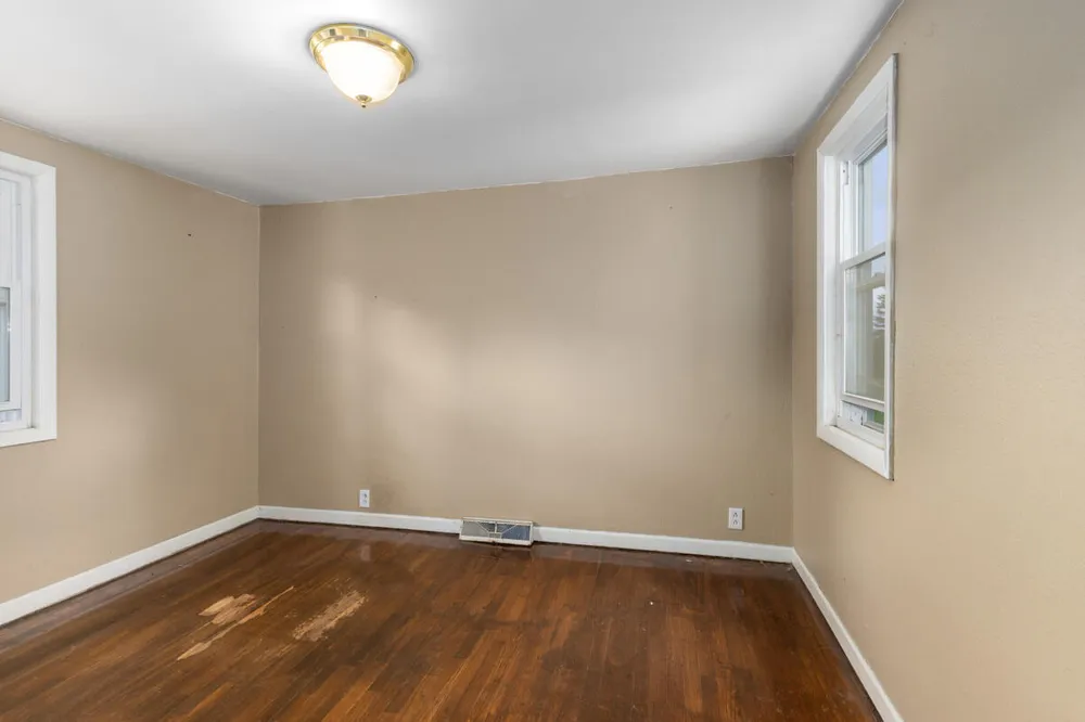 8938 Gibson Avenue Lake, MI 48632