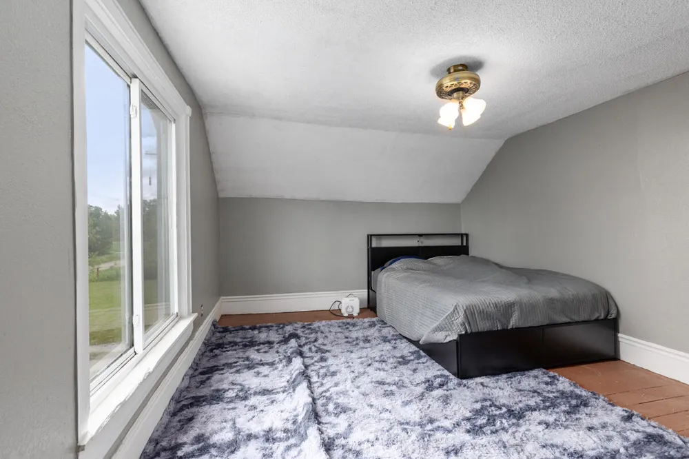 8938 Gibson Avenue Lake, MI 48632
