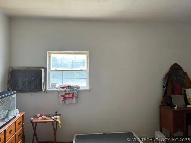 4757 Dundee Healdton, OK 73438