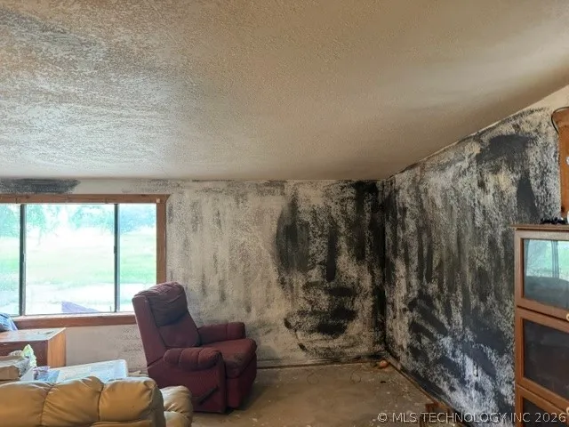 4757 Dundee Healdton, OK 73438