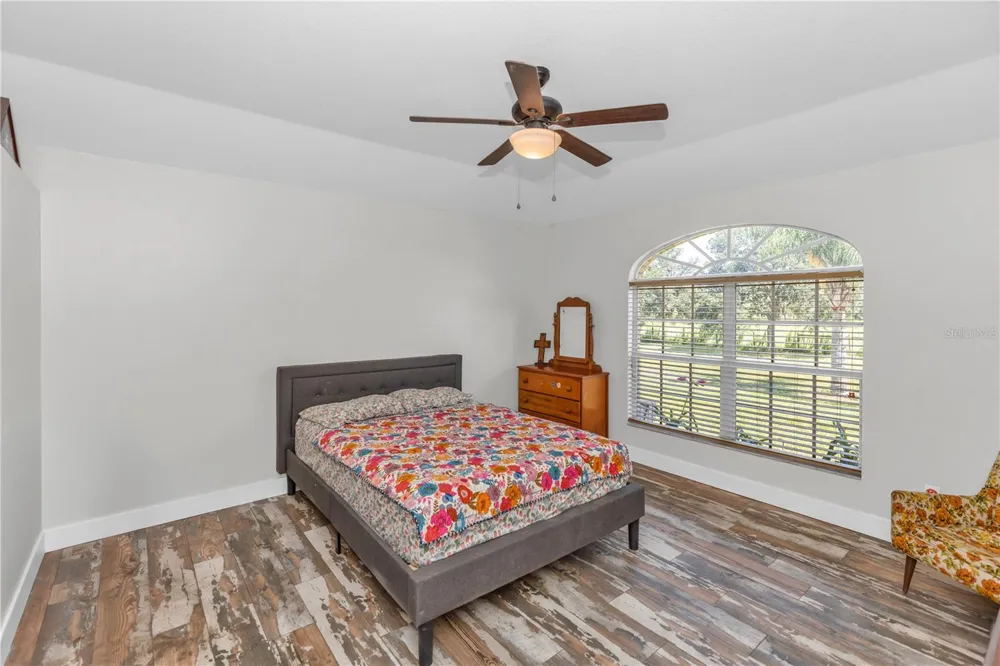 1005 WHISPRING CREEK WAY Osteen, FL 32764