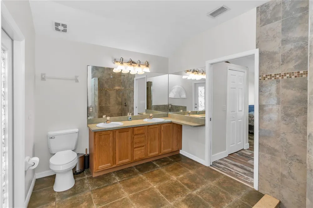 1005 WHISPRING CREEK WAY Osteen, FL 32764