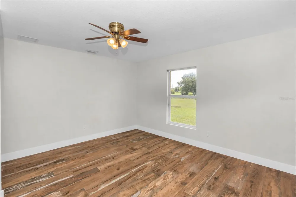 1005 WHISPRING CREEK WAY Osteen, FL 32764