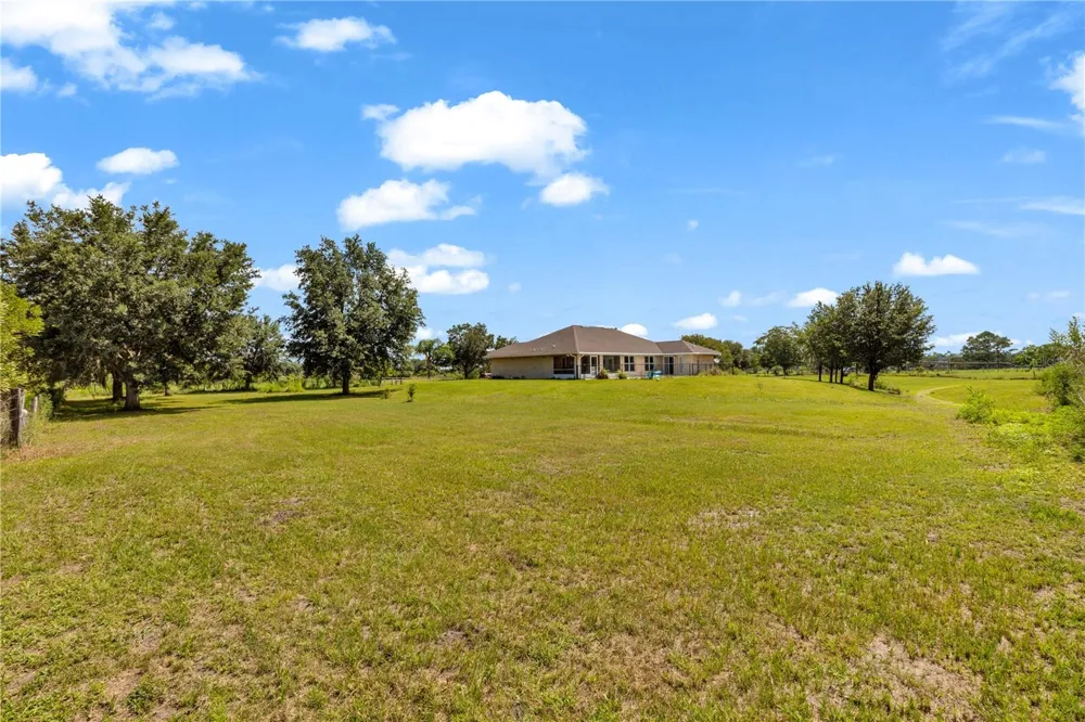 1005 WHISPRING CREEK WAY Osteen, FL 32764