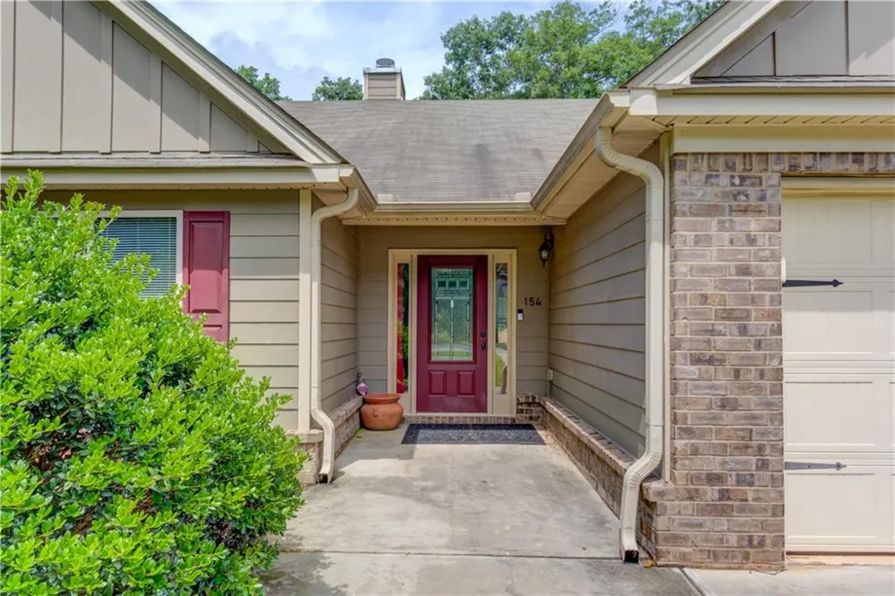154 Rolling Oaks Lane Colbert, GA 30628