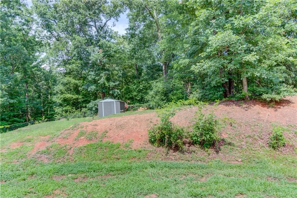 154 Rolling Oaks Lane Colbert, GA 30628