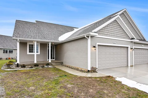 497 Mckinley Court