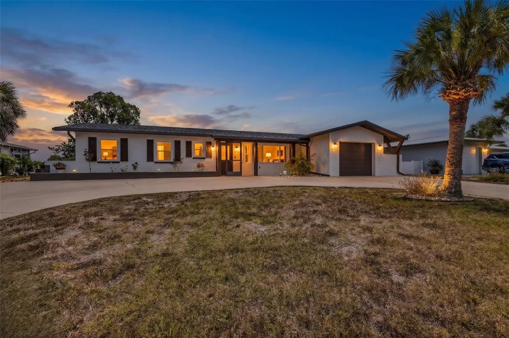 82 ROTONDA CIRCLE Rotonda West, FL 33947