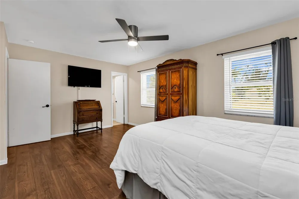 82 ROTONDA CIRCLE Rotonda West, FL 33947