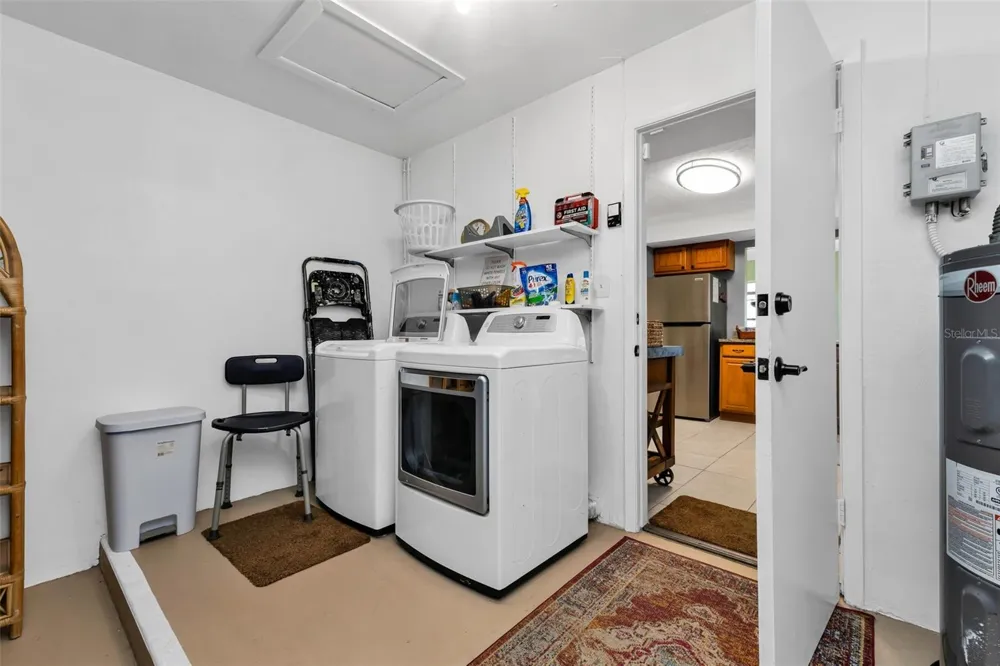 82 ROTONDA CIRCLE Rotonda West, FL 33947