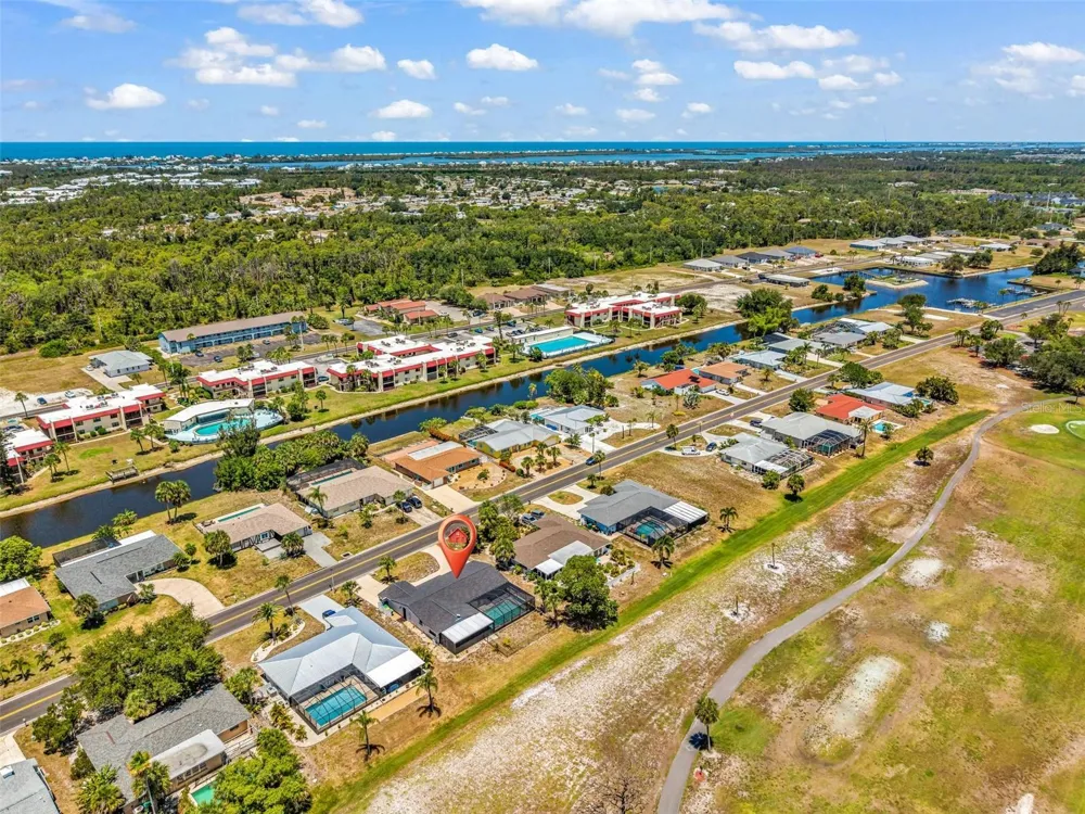 82 ROTONDA CIRCLE Rotonda West, FL 33947