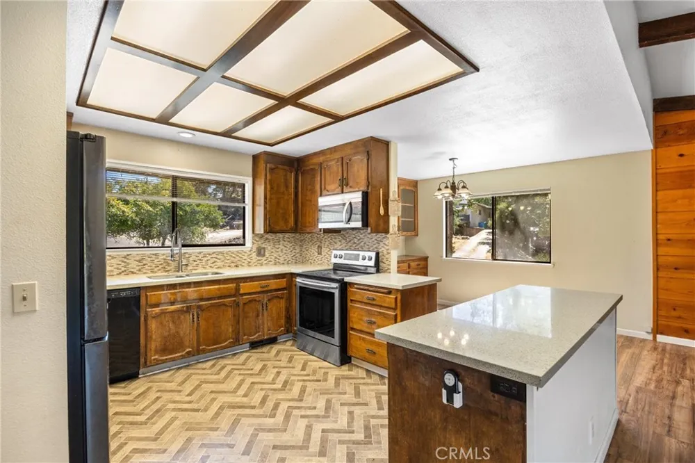 158 Apache Circle Oroville, CA 95966