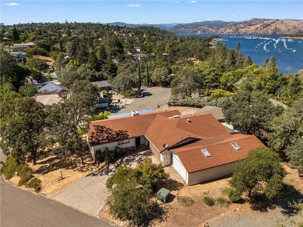 158 Apache Circle Oroville, CA 95966