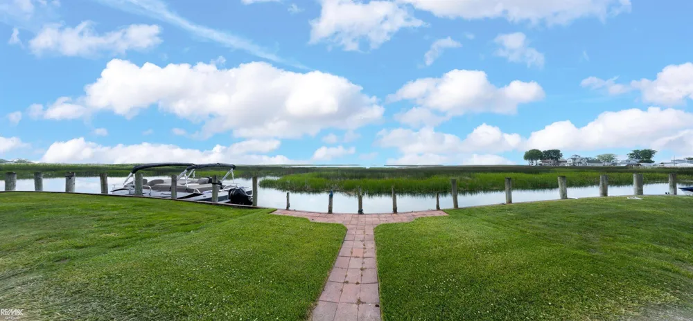 8292 Middle Channel Drive Clay Township, MI 48028