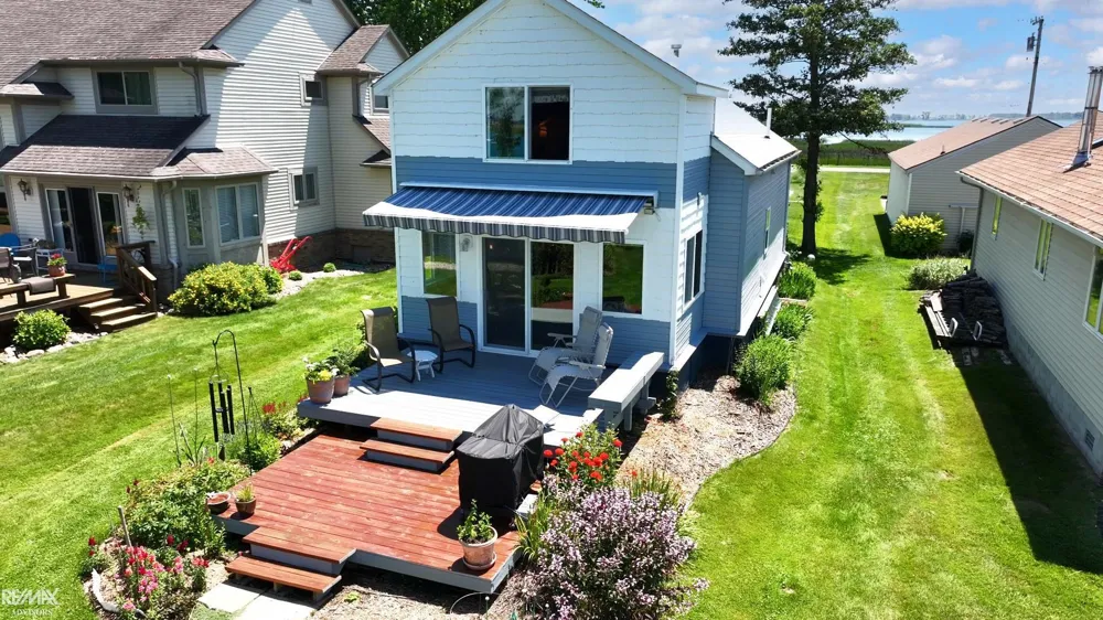 8292 Middle Channel Drive Clay Township, MI 48028